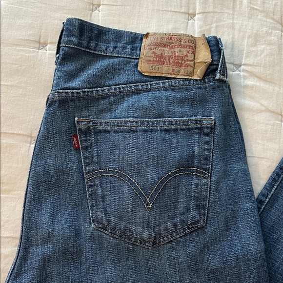 Levi's 501 Straight Blue Jeans - Picture 2 of 10